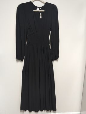 GAP Black Long Sleeve Smocked Waist Maxi Dress